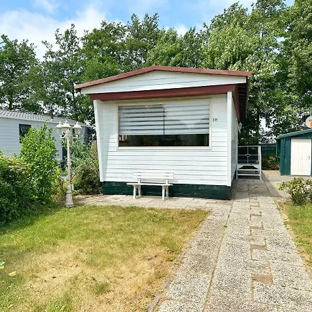 Chalet 518 Op Recreatiepark De Wielen *